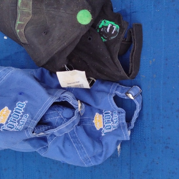 Ballcaps (3) - Picture 4 of 4